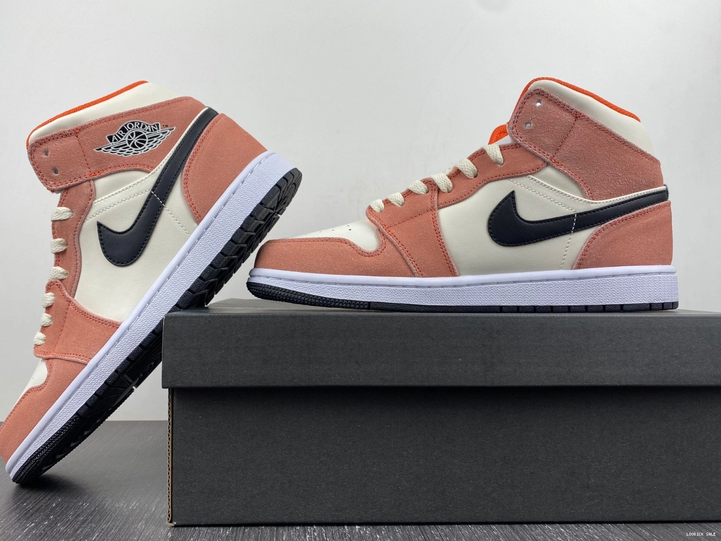 Reps Jordan DV1336-800 (GS) Mid SE Orange Suede - 1 0517